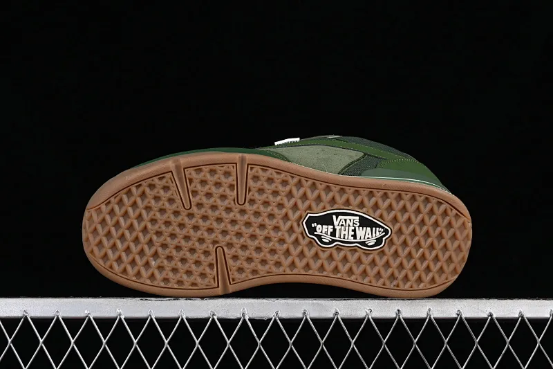 All categories Vans Vans series Vans Mid Vans China Vans Rowley XLT series Vans official shock-absorbing and wear-resistant retro skateboard shoes VN000E21BXU